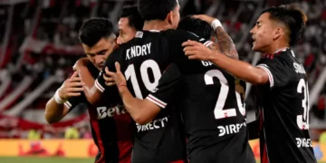 En una noche de polémicas, River salió victorioso ante Huracán