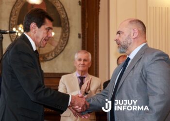 Carlos Sadir tomó juramento al nuevo secretario de Seguridad Pública de Jujuy
