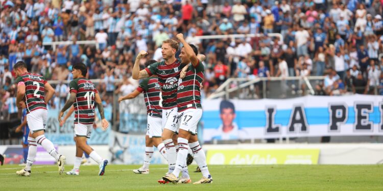 Gimnasia se impuso ante Colegiales y afianza su lugar en el podio de la Zona B