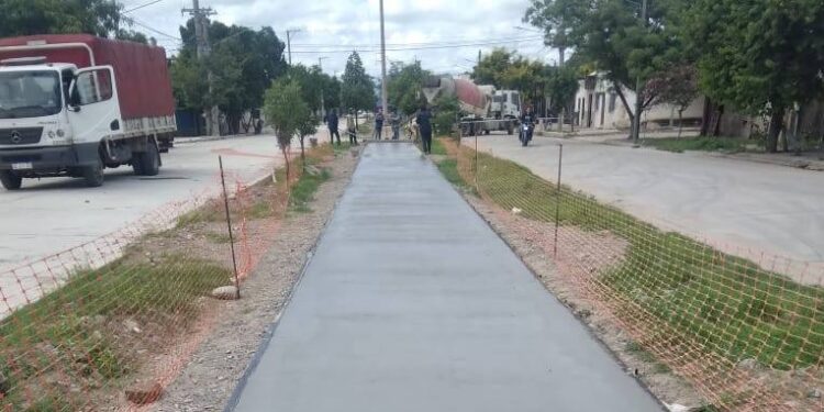 En San Pedro de Jujuy avanza obra de pavimentación sobre Prolongación Paterson