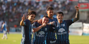 Gimnasia se consolida en la punta