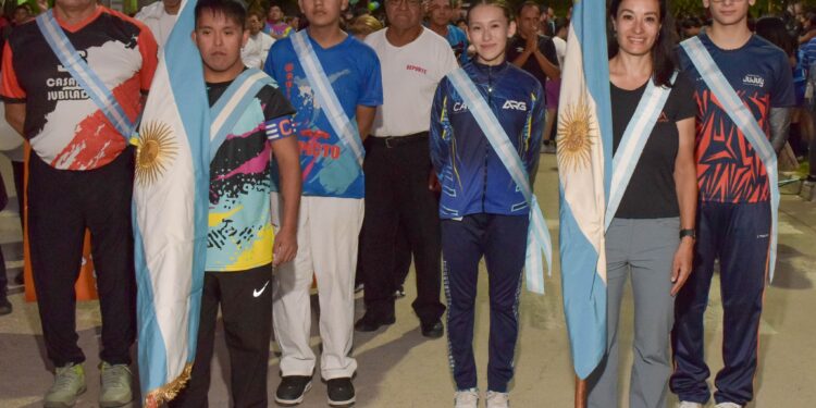Con más de 5 mil participantes se vivió el Desfile del Deporte