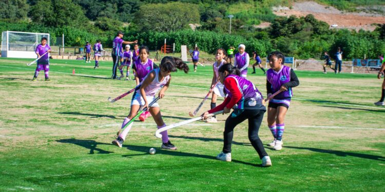 Día histórico para San Pedro, inauguró la primera cancha sintética municipal