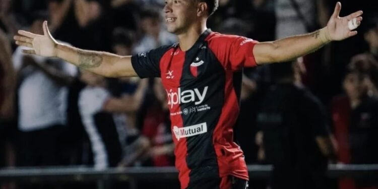 Ignacio Lago es el primer futbolista profesional argentino en hacer pública su homosexualidad