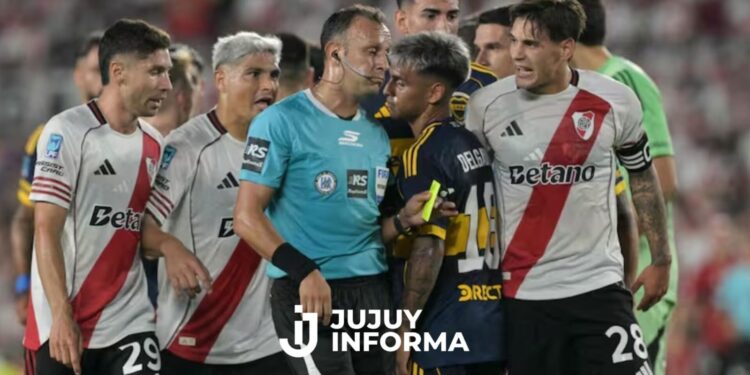 Héctor Paletta rompió el silencio: “Es una jugada gris, para la mitad es penal y para la otra no”