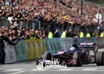 Histórico: Franco Colapinto rodó por primera vez con un Fórmula 1 por las calles de Buenos Aires