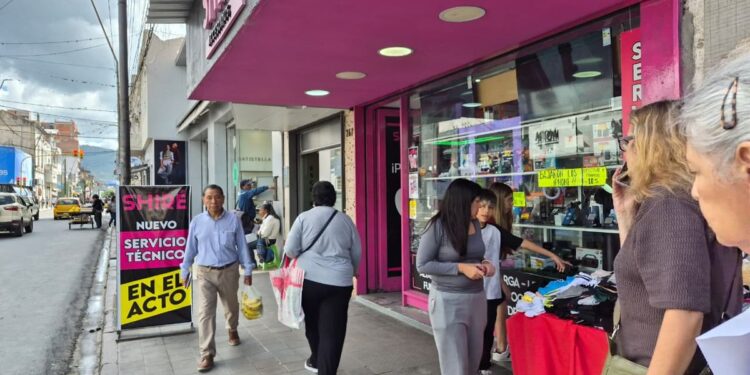 Preocupación por el cierre de comercios: ventas en caída y presión impositiva golpean al sector