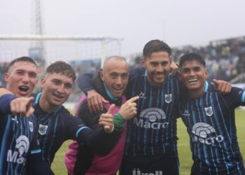 El “Lobo” volvió al triunfo y es puntero