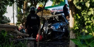 Un hombre falleció luego de volcar con su automóvil