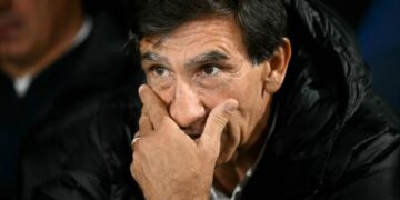 Diego Milito echó a Gustavo Costas