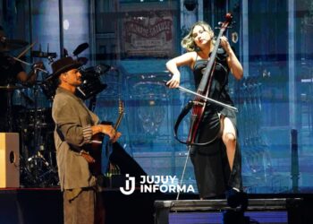 Ricardo Arjona convirtió el Movistar Arena en un gran club nocturno parisino