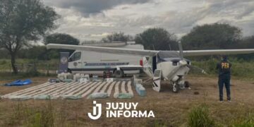 Interceptaron una avioneta narco en Santa Fe y secuestraron más de 400 kilos de cocaína