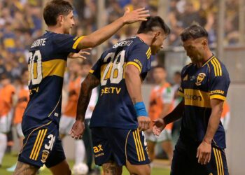 Boca recibe a Huracán, en busca de un lugar en los cuartos de final del Torneo Apertura