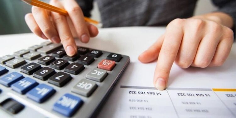 Consultora advirtió que el Gobierno no cuenta con “instrumentos sostenibles” para comenzar agosto con 0% de inflación