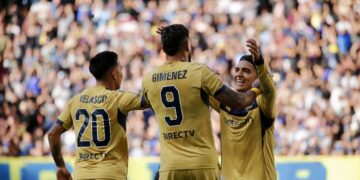 Boca ganó en Santiago y espera el resultado de Estudiantes