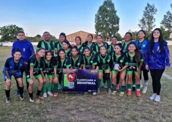 Atlético El Carmen con goleada ante Bancario, se metió en la semifinal