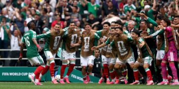 México ganó en su debut mundialista