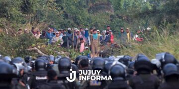 Bolivia: escala la tensión por los piquetes y Rodrigo Paz se prepara para enviar al ejército a despejar las rutas