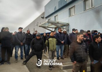La industria dejará medio millón de trabajadores sin empleo y cerrará hasta 40.000 empresas en 2026