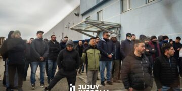 La industria dejará medio millón de trabajadores sin empleo y cerrará hasta 40.000 empresas en 2026