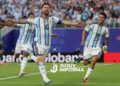 Messi hace más historia: Argentina tuvo un estreno soñado y goleó 3-0 a Argelia con una actuación espectacular