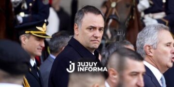 Manuel Adorni renunció a la jefatura de Gabinete en medio de la investigación por presunto enriquecimiento ilícito