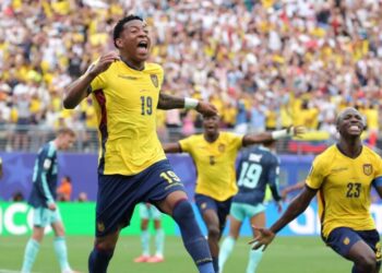 Triunfo histórico: Ecuador le ganó a Alemania y se clasificó a los 16avos del mundial