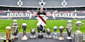Armani se despidió de River en una emotiva conferencia de prensa