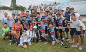 El plantel campeón de Tiro y Gimnasia que ganó el último clásico a San Pedro en el año 2019