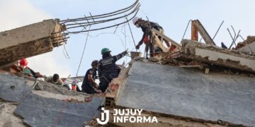 A una semana de los dos terremotos, continúan los rescates en Venezuela