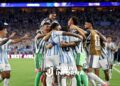 Argentina sufrió muchísimo, pero venció a Cabo Verde con un infartante 3-2 en el alargue