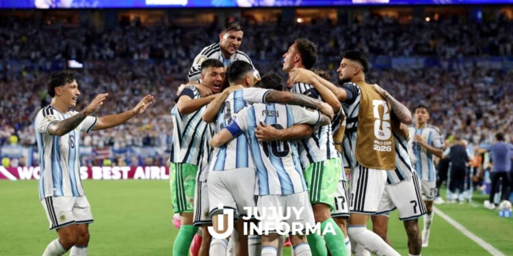 Argentina sufrió muchísimo, pero venció a Cabo Verde con un infartante 3-2 en el alargue