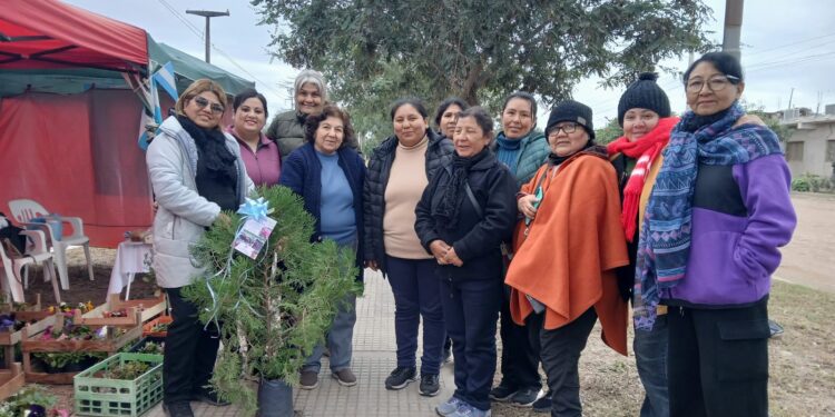 Éxito rotundo en la primer feria de Plantas y Flores del barrio Presidente Perón