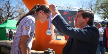 Sadir encabezó la apertura de los Juegos Forja, que reunirán a más de 500 atletas jujeños