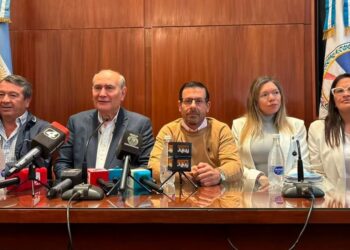 Rubén Rivarola pidió que Carolina Moisés salga a competir