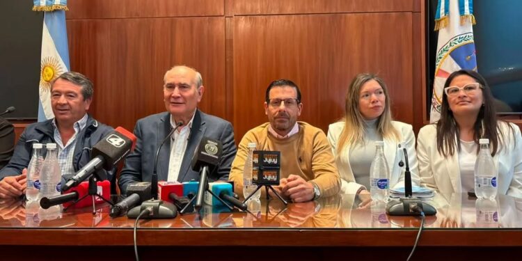 Rubén Rivarola pidió que Carolina Moisés salga a competir