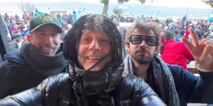 Fito Páez: “La patria no se vende, man”, manifestó durante la marcha contra la extranjerización de tierras