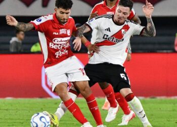 River recibe esta noche a Independiente Santa Fe, con Coudet en la cuerda floja