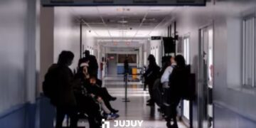 Los hospitales nacionales comenzarán a cobrarles a los extranjeros no residentes en el país