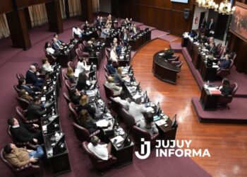 Reforma constitucional en San Luis: reelección a la norteamericana, adiós a la elección de medio término y un pedido sobre la IA de la Iglesia