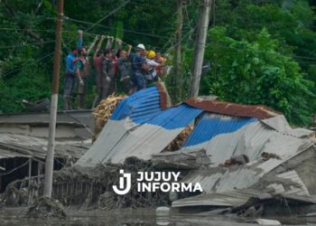 Al menos 162 muertos y casi un millar de desaparecidos, tras una riada devastadora entre Nepal y China