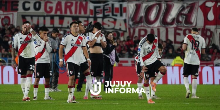 River quedó eliminado de la Copa Sudamericana tras perder por penales ante Independiente Santa Fe