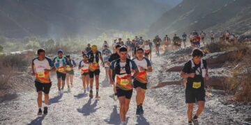 Más de 600 atletas del NOA protagonizaron la 2° edición del Trail de los Siete Colores en Purmamarca