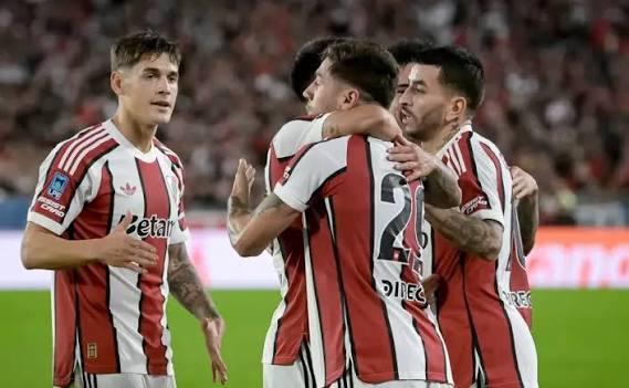 River visita a Independiente Santa Fe, por la ida de los octavos de final de la Copa Sudamericana
