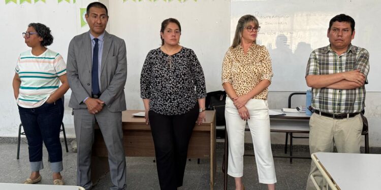 Intervención en el IES Nº 9 Juana Azurduy: La Magíster Carla Álvarez Androvetto asumió como rectora para regularizar la institución