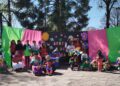El Jardín Kindergarten celebró la llegada de la primavera con un desfile de mini carrozas en Plaza Belgrano
