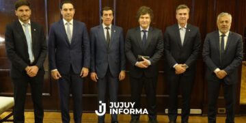 Milei llevará doce gobernadores a París