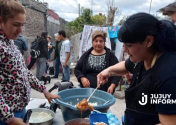 Un nuevo informe revela que el 42,3% de los habitantes de barrios populares dejó de comer un día entero por falta de dinero