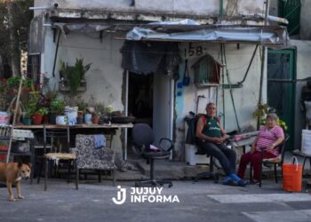 La pobreza subió al 32,3% en el primer semestre de 2026 y afectó a 15 millones de personas