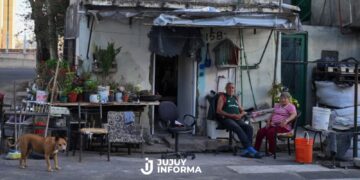 La pobreza subió al 32,3% en el primer semestre de 2026 y afectó a 15 millones de personas